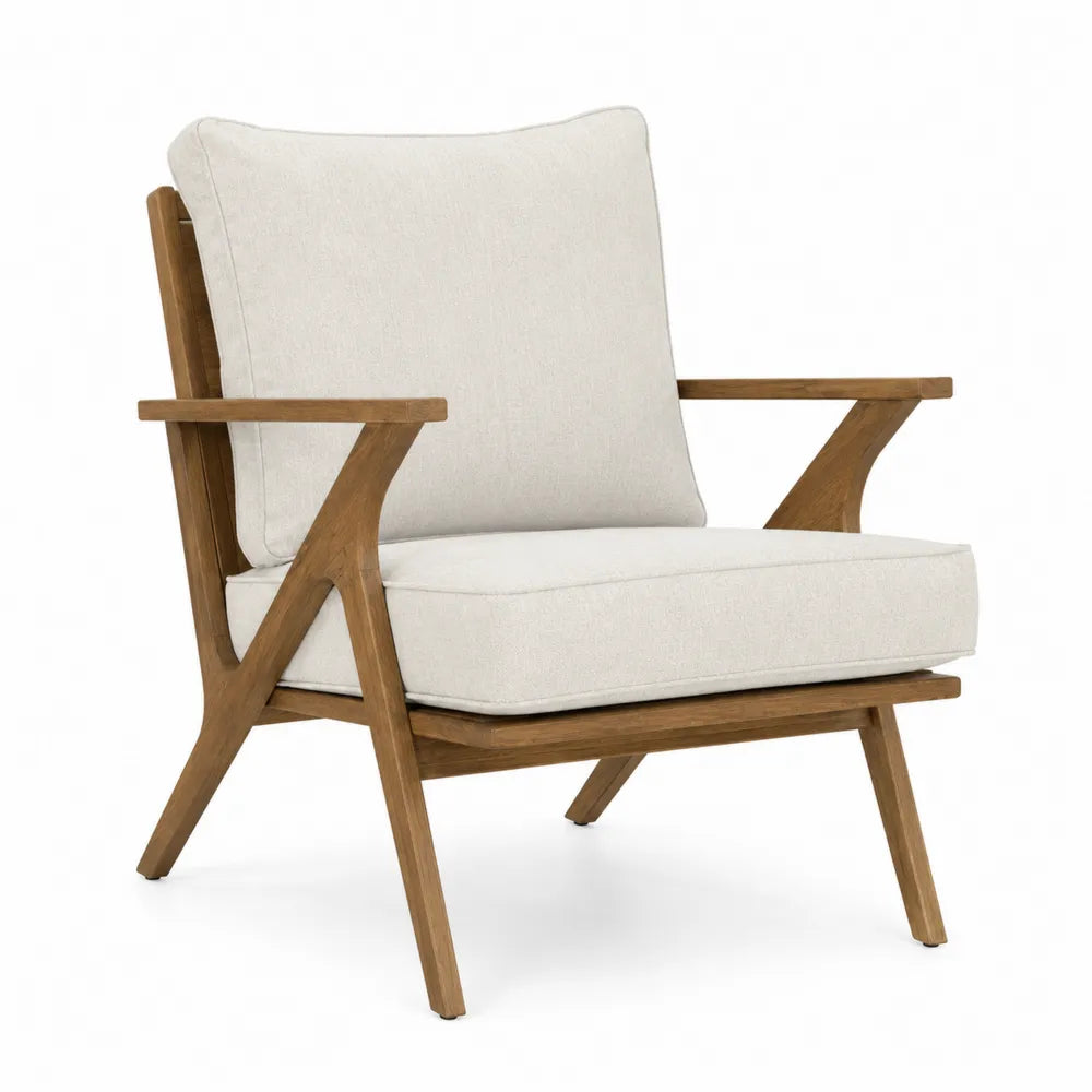 Sillón de madera de roble con cojín crema