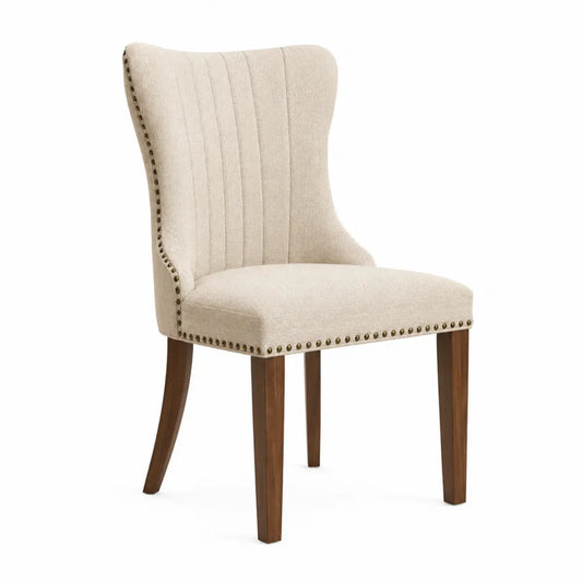 Silla de tela beige con patas de madera