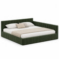 Cama tapizada en terciopelo verde oscuro 220x220 cm